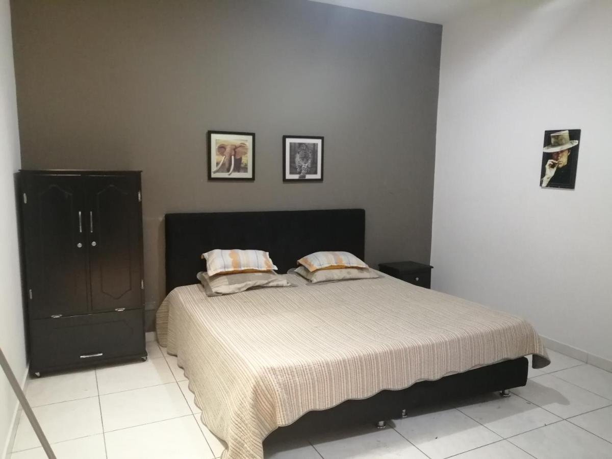 Hostal Komfort Medellín Kültér fotó