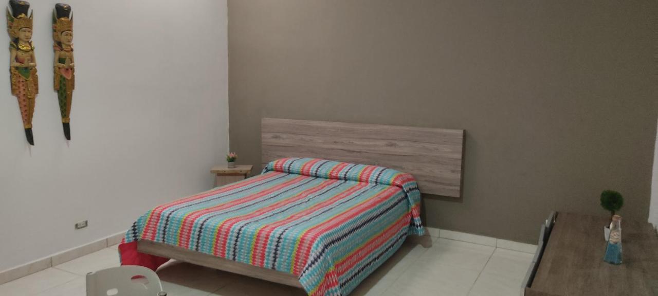 Hostal Komfort Medellín Kültér fotó